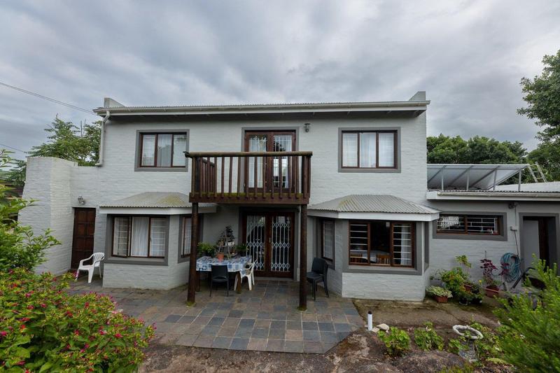 2 Bedroom Property for Sale in Fraaiuitsig Western Cape